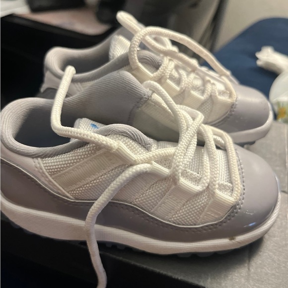 Toddler Jordan sz 8c - Picture 1 of 5